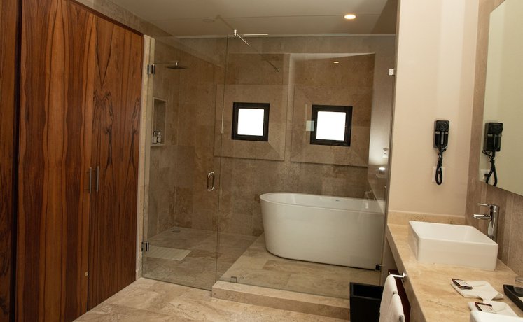 Imagen de la habitación del B&B Xaha Villas Suites and Golf Resort. Foto 8