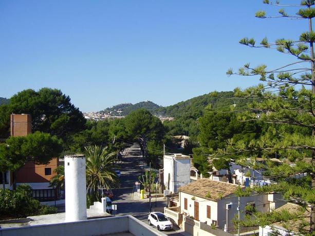 Imagen de los exteriores del B&B Zhimbad B&B by the sea. Foto 6