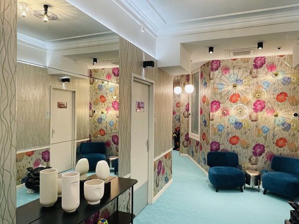 Imagen del bar/restaurante del Boutique 33 Marbeuf. Foto 2