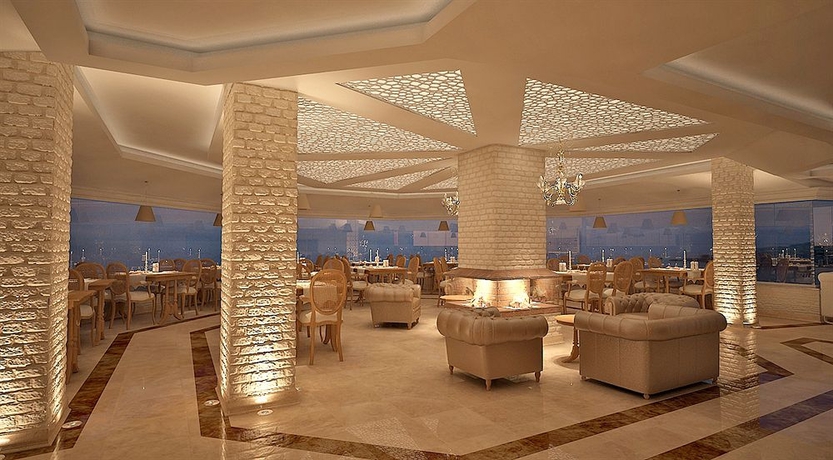 Imagen del bar/restaurante del Boutique Altes Hotel. Foto 4