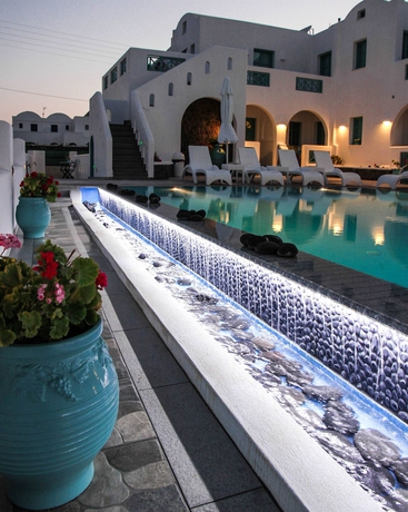 Imagen de la piscina del Boutique Anastasia Princess Luxury Beach Residence, Adults Only. Foto 12