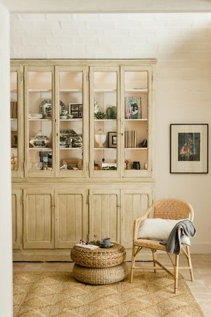 Imagen de los interiores del Boutique Arkh&eacute; Boutique de Pals. Foto 13