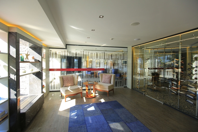 Imagen de los interiores del Boutique Avantgarde Hotel Yalıkavak - Class. Foto 12