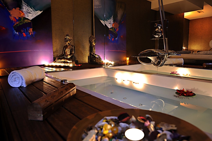 Imagen de la piscina del Boutique Avantgarde Levent Hotel - Class. Foto 16