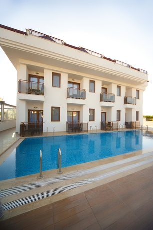 Imagen de la piscina del Boutique Blueberry Hotel - Class. Foto 16