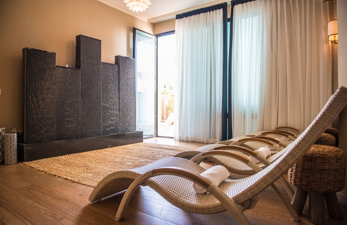 Imagen de la piscina del Boutique Brown Beach House By Brown Hotels. Foto 16