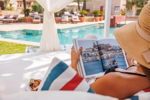 Imagen de la piscina del Boutique Can Lluc Boutique Country Hotel & Villas. Foto 13