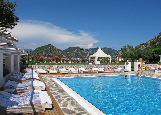 Imagen de la piscina del Boutique Casa Blanca Beach - All Inclusive - Adults Only. Foto 12