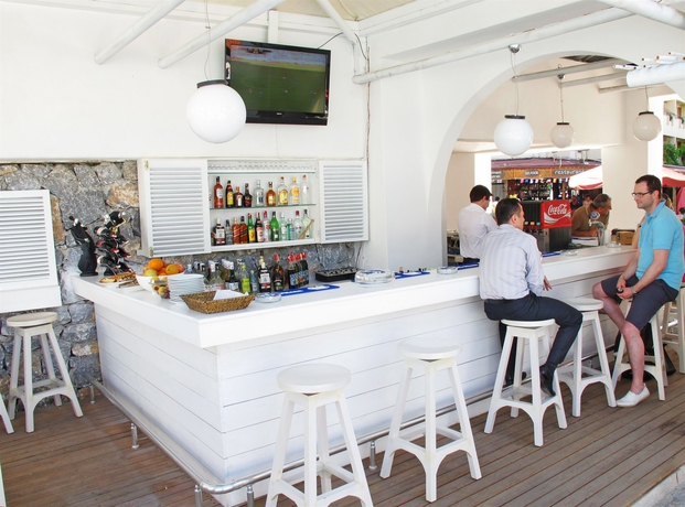 Imagen del bar/restaurante del Boutique Casa Blanca Beach - All Inclusive - Adults Only. Foto 3