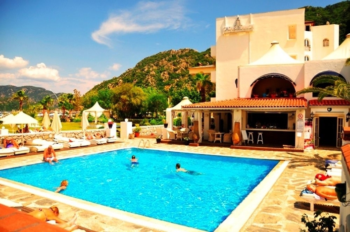Imagen de la piscina del Boutique Casa Blanca Beach - All Inclusive - Adults Only. Foto 13