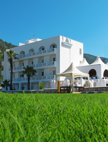 Imagen de los exteriores del Boutique Casa Blanca Beach - All Inclusive - Adults Only. Foto 9