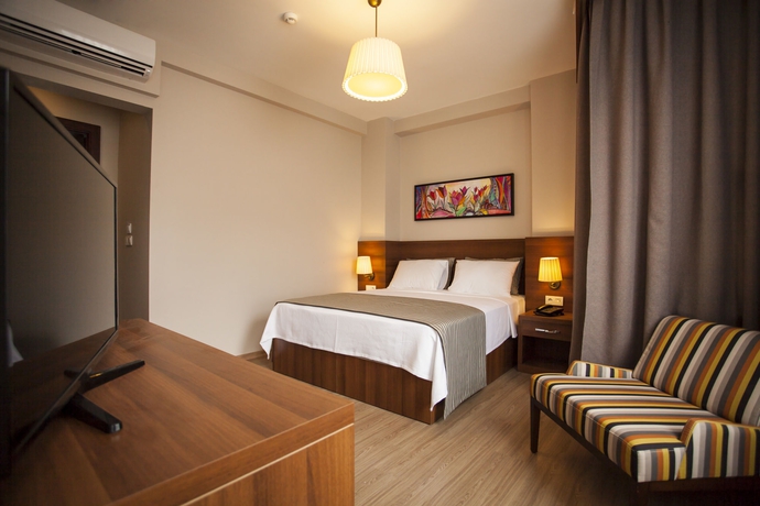 Imagen de la habitación del Boutique Cordis Hotel. Foto 8