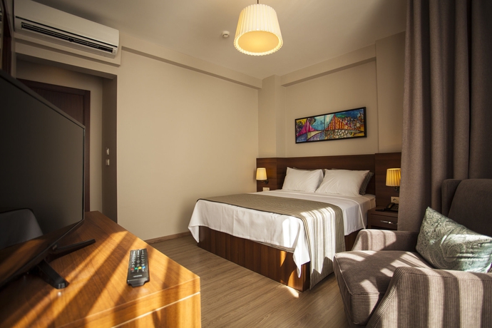 Imagen de la habitación del Boutique Cordis Hotel. Foto 14