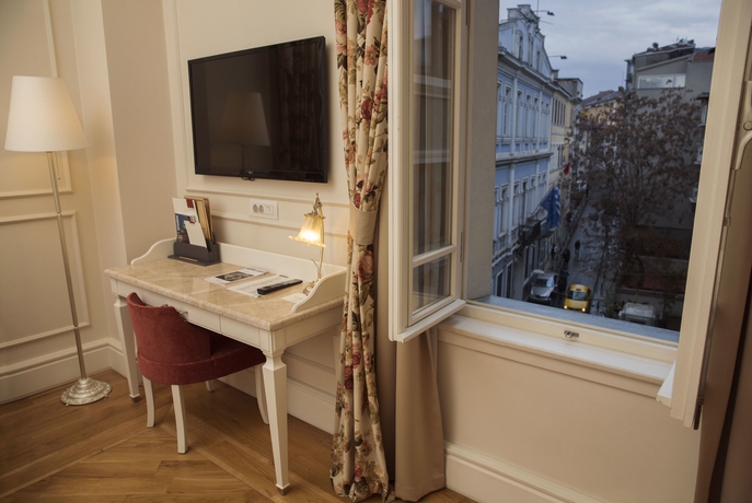 Imagen de la habitación del Boutique Corinne Art and Hotel. Foto 8