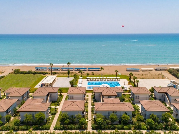 Imagen de los exteriores del Boutique Crystal Boutique, BELEK. Foto 11