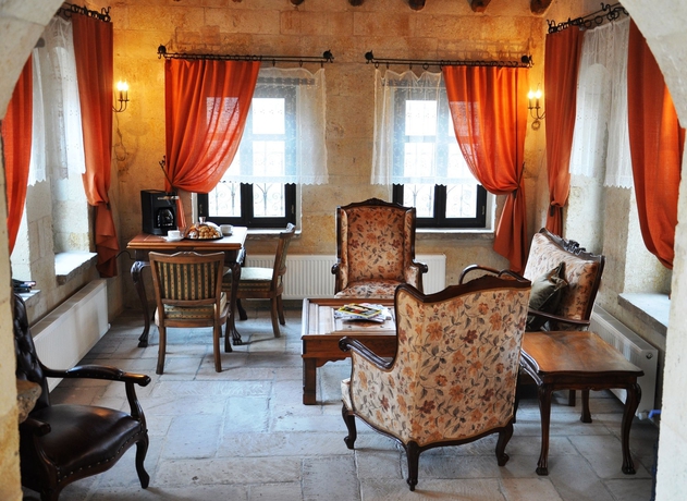 Imagen de los interiores del Boutique Dere Suites. Foto 12