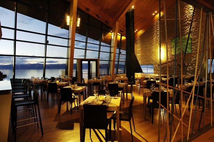 Imagen del bar/restaurante del Boutique Design Suites Calafate. Foto 1