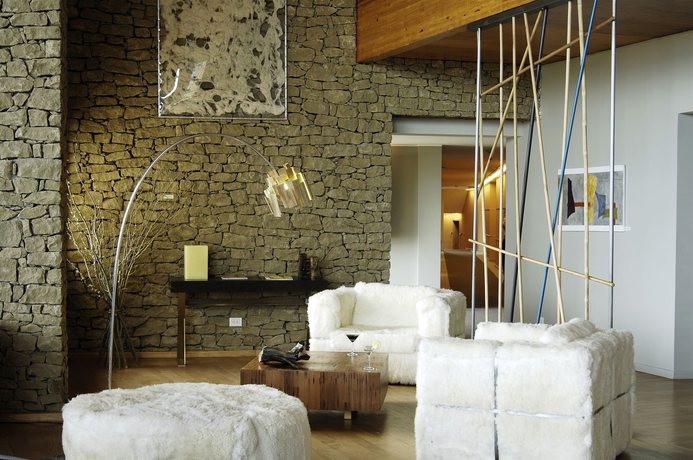 Imagen de los interiores del Boutique Design Suites Calafate. Foto 8