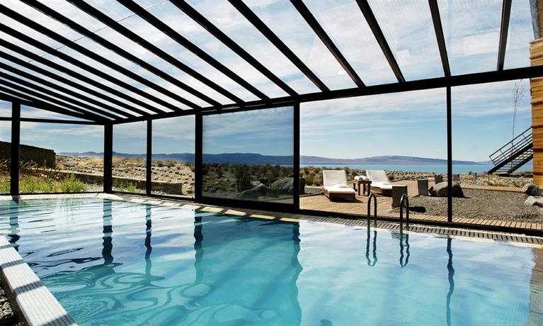 Imagen de la piscina del Boutique Design Suites Calafate. Foto 10
