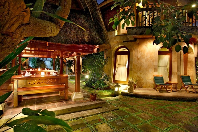 Imagen del bar/restaurante del Boutique Dewani Villa Resort. Foto 2