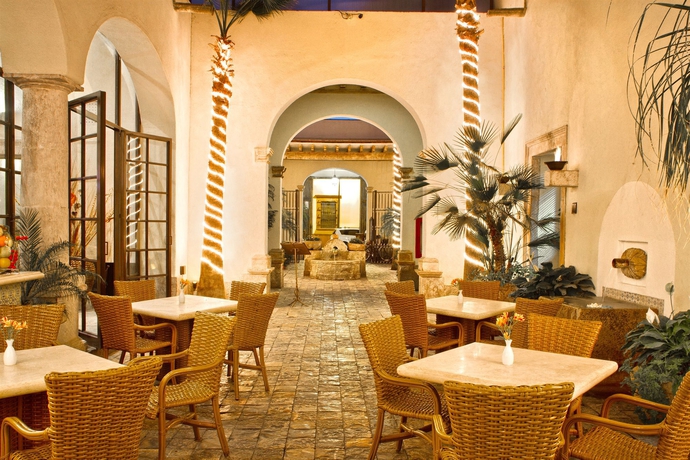 Imagen de los interiores del Boutique Do&ntilde;a Urraca Hotel and Spa. Foto 6