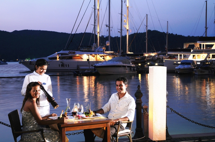 Imagen del bar/restaurante del Boutique Ece Saray Marina and Resort - Special Class. Foto 2