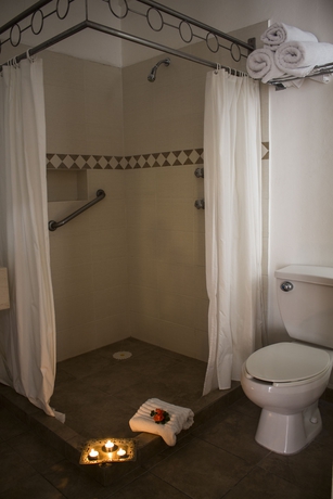 Imagen de la habitación del Boutique El Serafin Hotel. Foto 8
