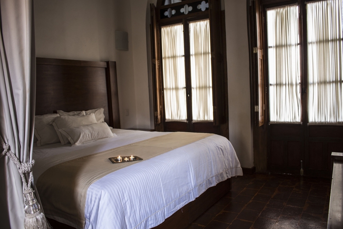 Imagen de la habitación del Boutique El Serafin Hotel. Foto 11