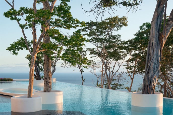 Imagen de la piscina del Boutique Encanto Acapulco. Foto 15