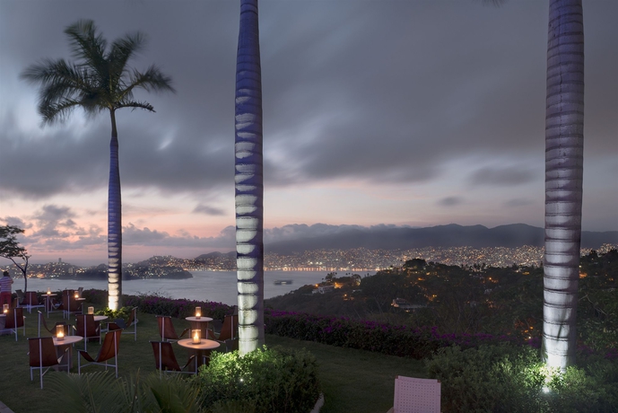 Imagen de la piscina del Boutique Encanto Acapulco. Foto 16