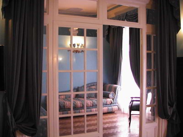 Imagen general del Boutique Episcopo Lipinsky Luxury Suites. Foto 12