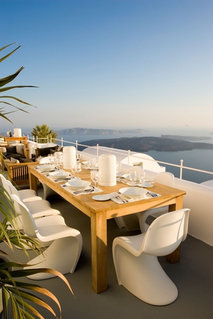 Imagen del bar/restaurante del Boutique Grace Hotel Santorini, Auberge Resorts Collection. Foto 2