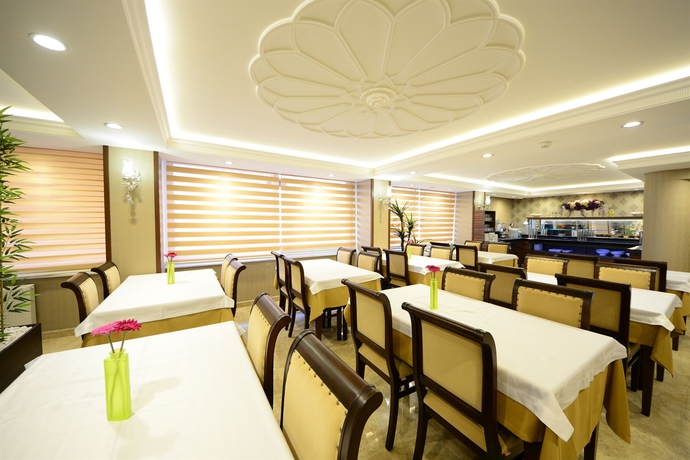 Imagen del bar/restaurante del Boutique Grand Bazaar Hotel. Foto 8