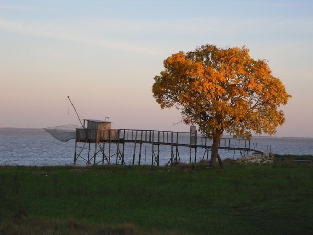 Imagen de los exteriores del Boutique H&ocirc;tel Rollan De By. Foto 15