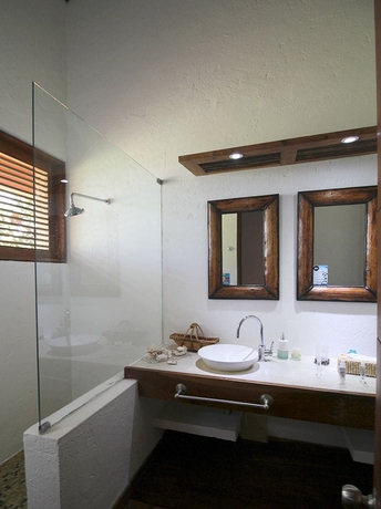 Imagen de la habitación del Boutique Hotel Acantilado De La Tierra. Foto 6