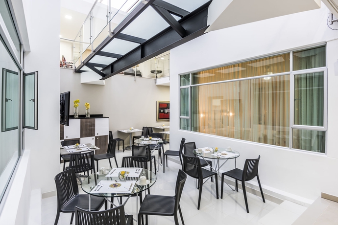 Imagen del bar/restaurante del Boutique Hotel Asturias Medellin. Foto 7