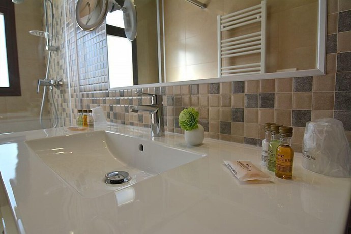 Imagen de la habitación del Boutique Hotel Canelobre. Foto 5