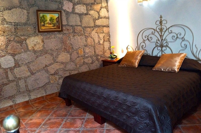 Imagen de la habitación del Boutique Hotel Mes&oacute;n De Los Remedios. Foto 7