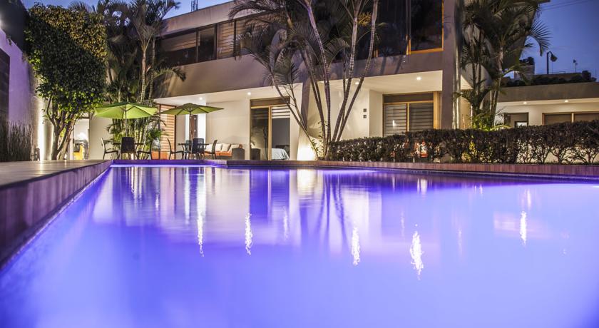 Imagen de la piscina del Boutique Hotel Platino Expo. Foto 6
