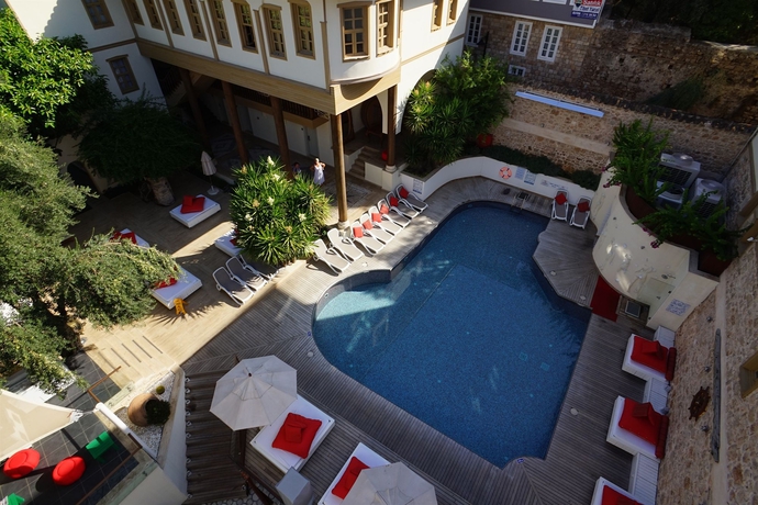 Imagen de la piscina del Boutique Hotel Puding. Foto 9