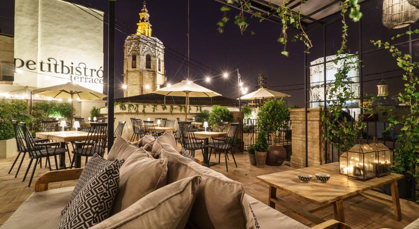 Imagen de los exteriores del Boutique Hotel The Valentia Cabillers. Foto 12