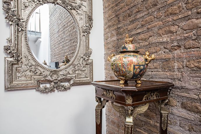 Imagen de los interiores del Boutique Il Monastero Collection. Foto 12