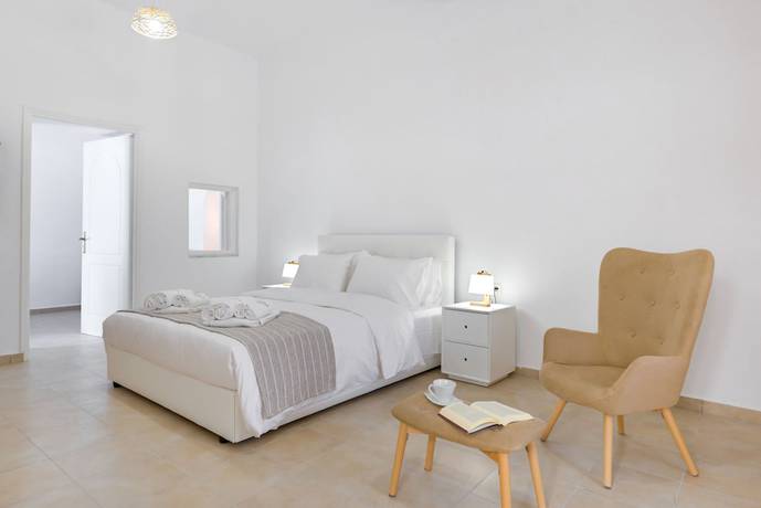 Imagen de la habitación del Boutique Iriana Suites. Foto 2