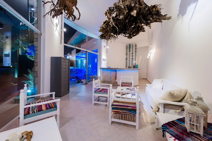 Imagen de los interiores del Boutique Kouros Home. Foto 14