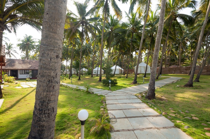 Imagen de los exteriores del Boutique La Cabana Beach and Spa. Foto 10