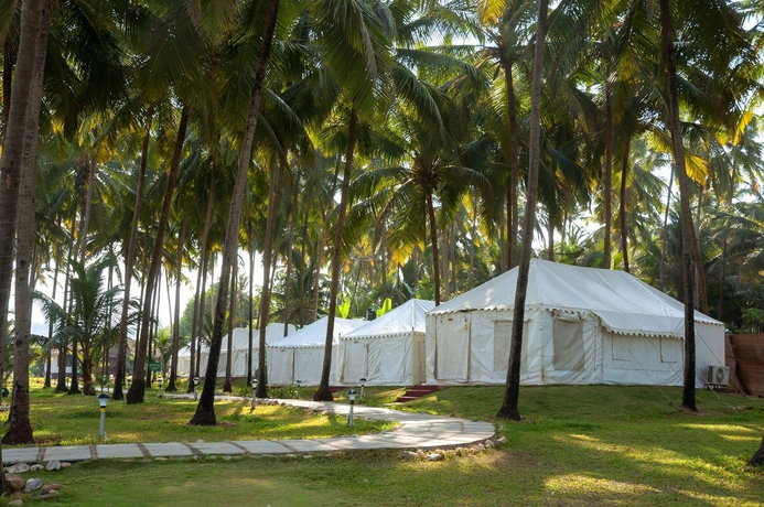 Imagen de los exteriores del Boutique La Cabana Beach and Spa. Foto 11