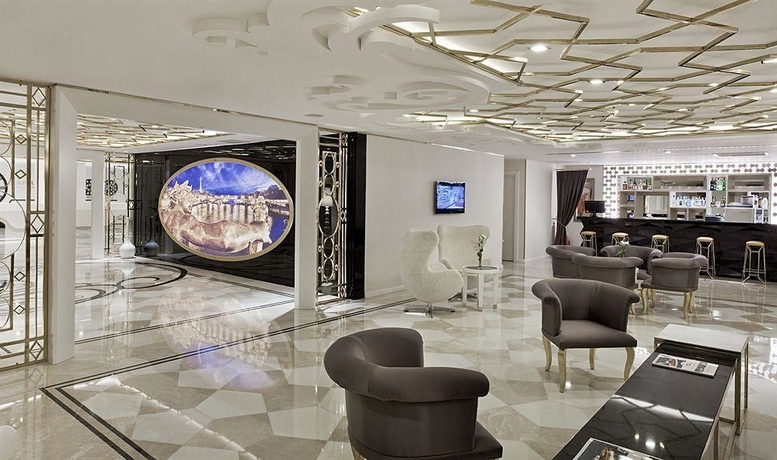 Imagen del bar/restaurante del Boutique La Hotel and Suites. Foto 3