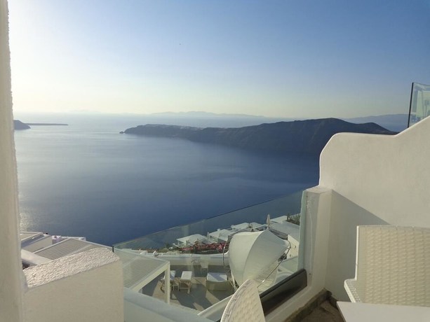 Imagen de los exteriores del Boutique Langas Villas. Foto 12