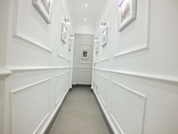 Imagen de los interiores del Boutique Le Petit Bijou. Foto 15