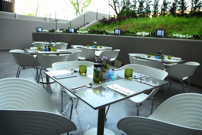 Imagen del bar/restaurante del Boutique Lokalist, Istanbul, A Tribute Portfolio Hotel. Foto 4